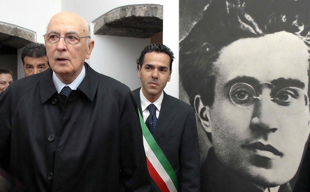 Giorgio Napolitano al Museo Gramsci (foto Archivio L'Unione Sarda)
