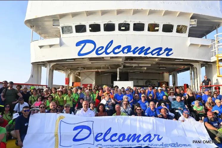 La comitiva di disabili e accompagnatori all'Asinara