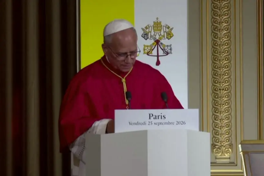Papa: non perdere la nostra umanità in mezzo al "paradiso delle macchine"