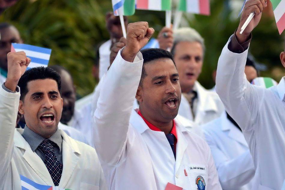 Arrivati i medici mandati da Cuba in aiuto all'Italia