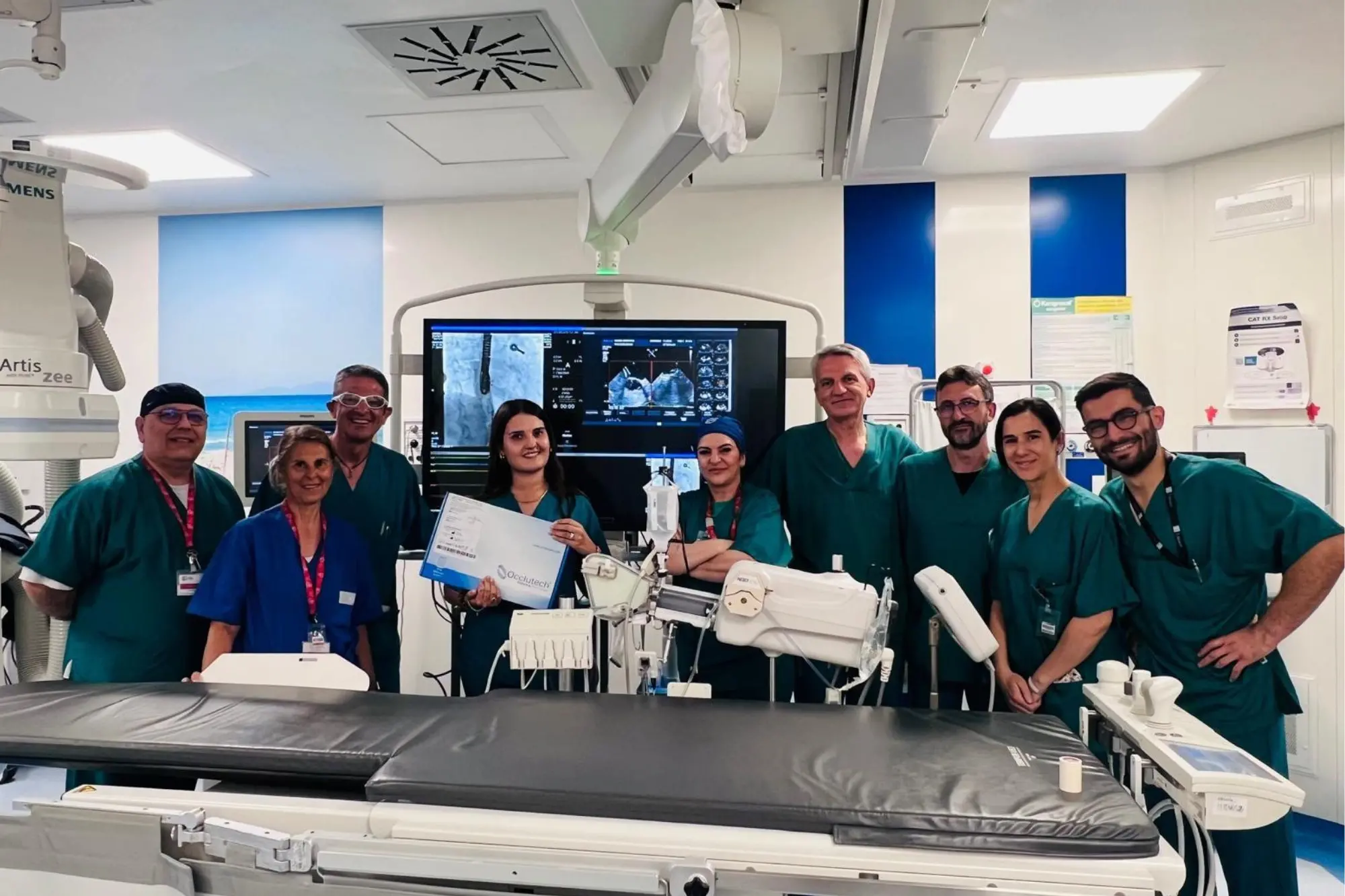 L'équipe che ha svolto due interventi su anomalie cardiache al Policlinico di Monserrato (foto Aou Cagliari)