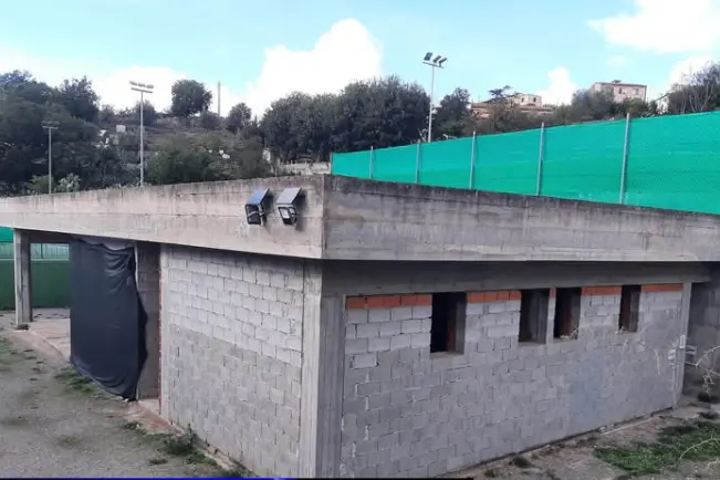Gli spogliatoi dei campi da tennis a Ozieri