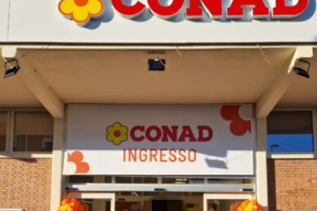 Il supermercato Conad di via Bottego a Latte Dolce (foto Tellini)
