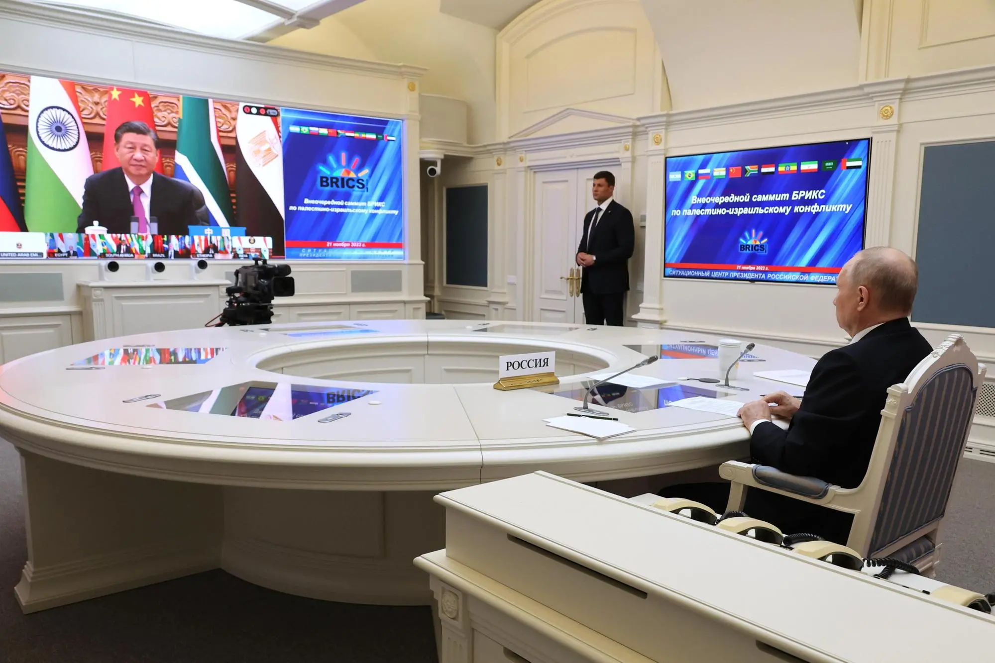 L'intervento da remoto di Xi, di fronte a Putin, al vertice Brics (Ansa)