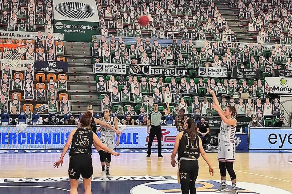 Basket femminile, la Dinamo ospita Broni per la prima gara dei playout
