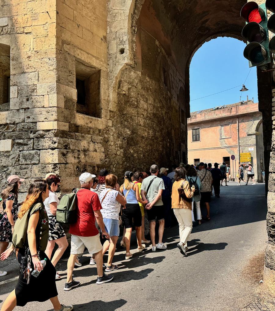 Voli cancellati, caos continuità A terra centinaia di passeggeri