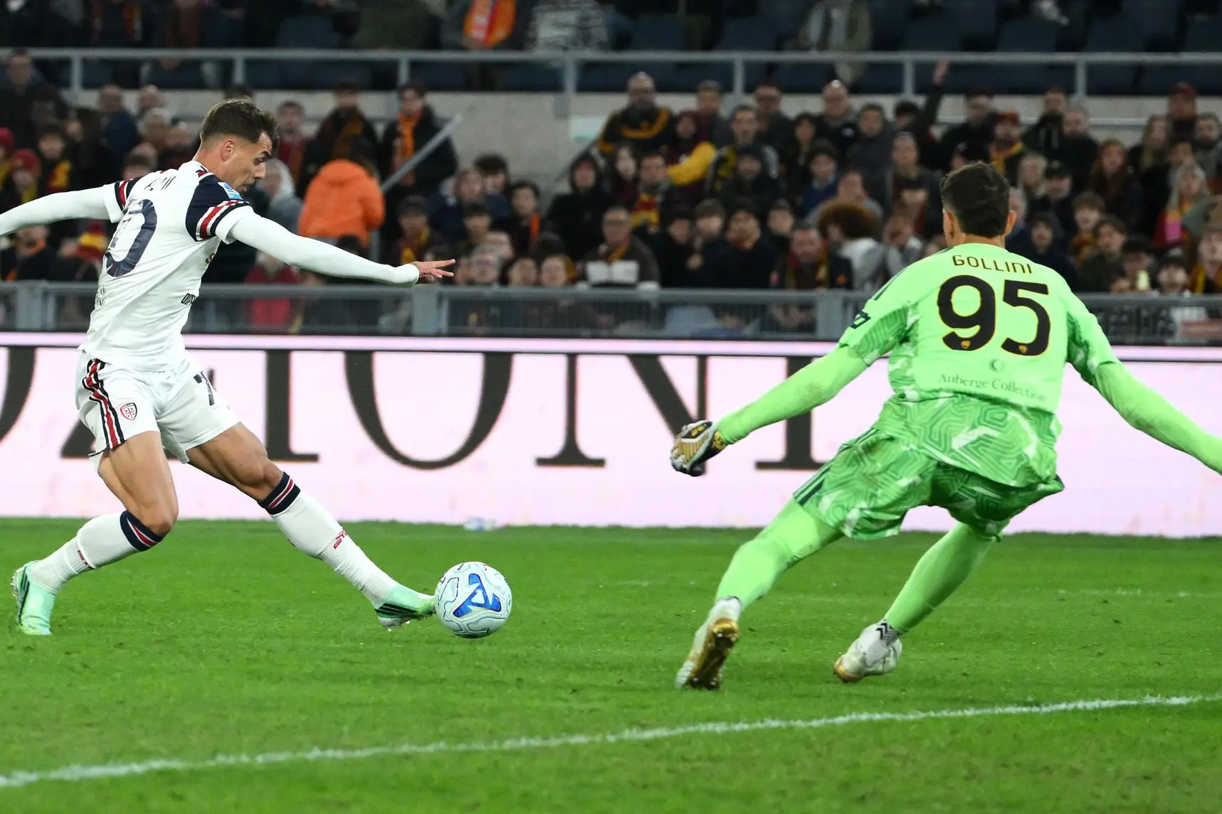 Daniel Maldini in gol in Roma-Cagliari (foto Ansa)