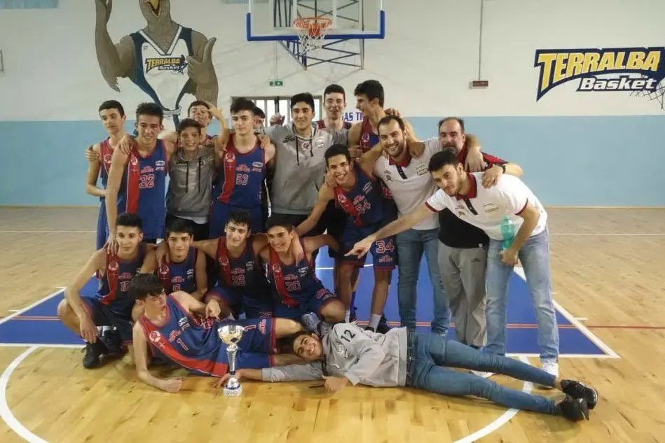 I neo campioni regionali Under 16 dell'Esperia (foto L'Unione Sarda - Garau)