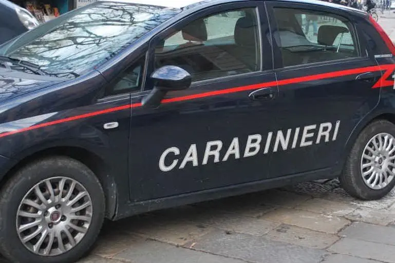 Carabinieri (Foto L'Unione Sarda)
