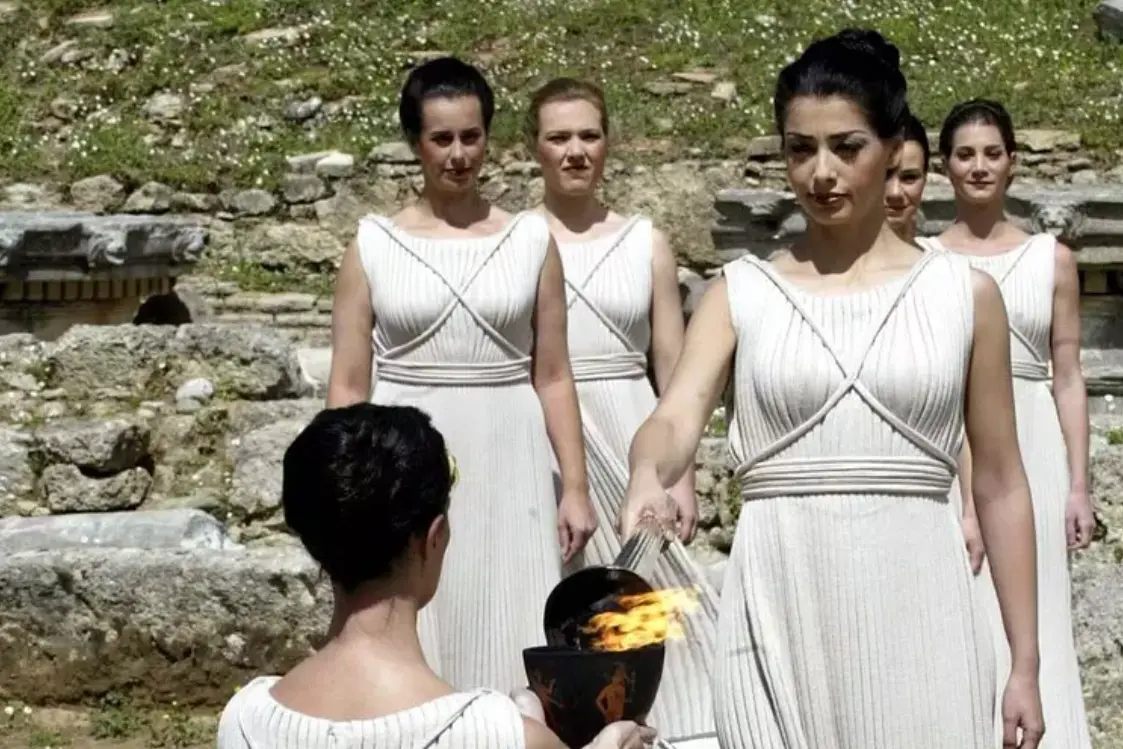 Milano-Cortina 2026, la cerimonia di accensione della Fiamma olimpica (Ansa)