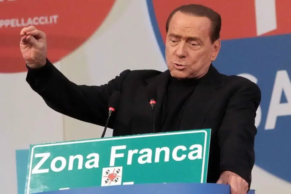 Berlusconi alla Fiera di Cagliari