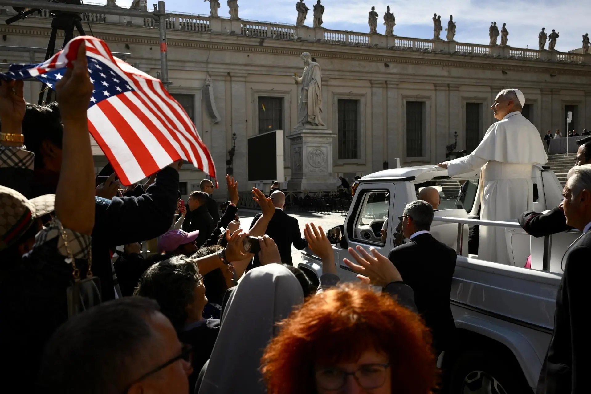 Udienza generale di papa Leone in piazza San Pietro (foto Ansa)