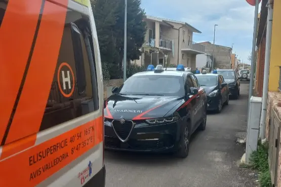 L'intervento dei carabinieri e dei soccorsi