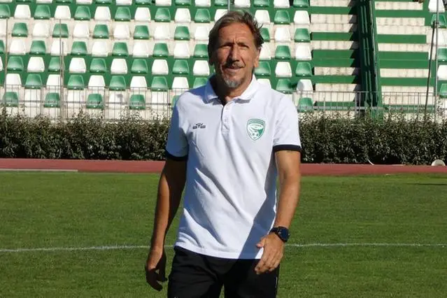 Marco Nappi, allenatore dell'Arzachena (foto Serreli)