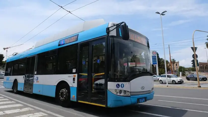 https://immagini.unionesarda.it/version/c:NmYyNTg0NjMtYzA2ZS00:Y2Q1N2M0MjAtNjg2Ni00/image.webp?f=16:9