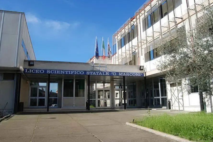 Il liceo scientifico di San Gavino Monreale (foto Pittau)
