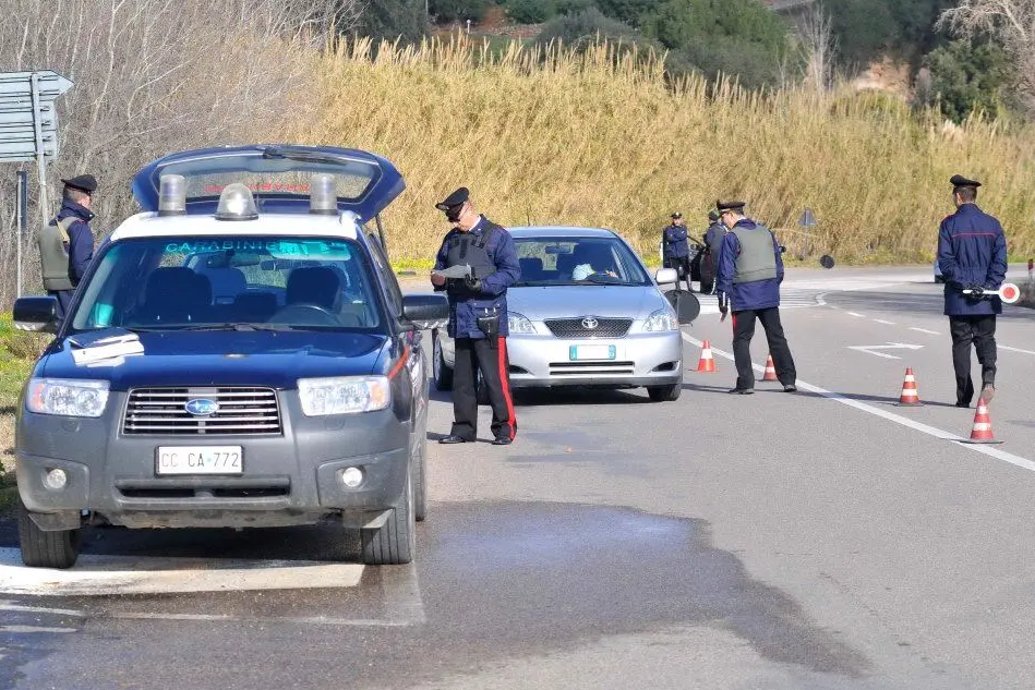 Un posto di blocco dei carabinieri