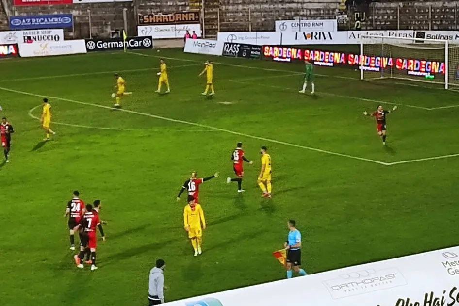 L'esultanza di Sorrentino (foto G. Marras)