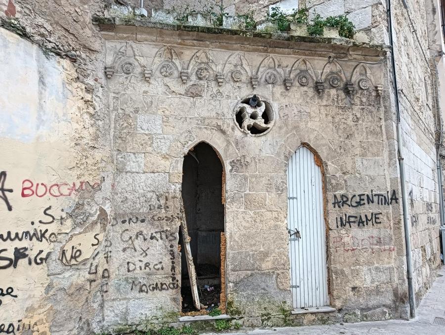 Degrado e sporcizia a Torre Sant'Andrea, i Riformatori: «Chiediamo pulizia»