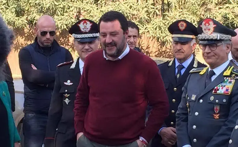 L'arrivo del ministro dell'Interno a Villasimius (foto Gianluigi Deidda)