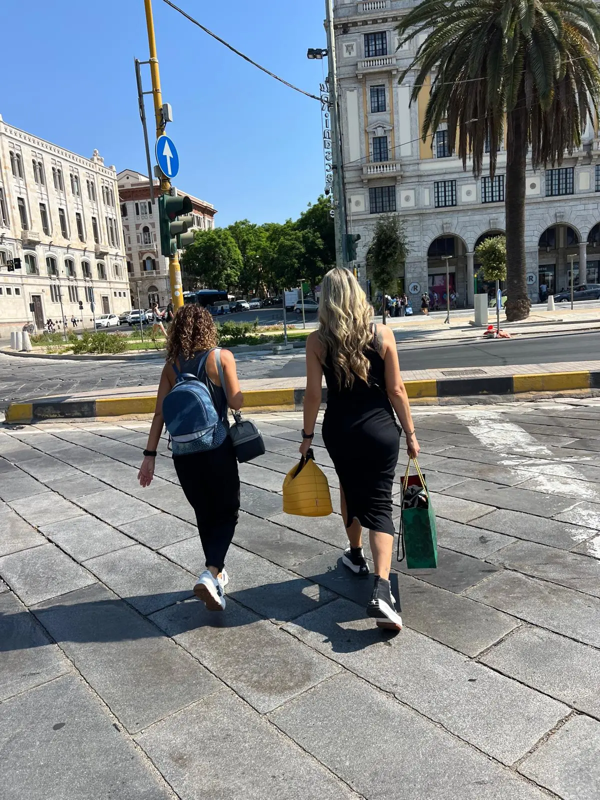 Strisce via Roma