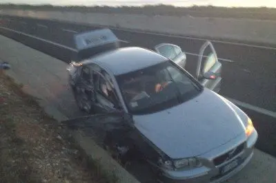 La Volvo su cui si è schiantato il fuoristrada del medico