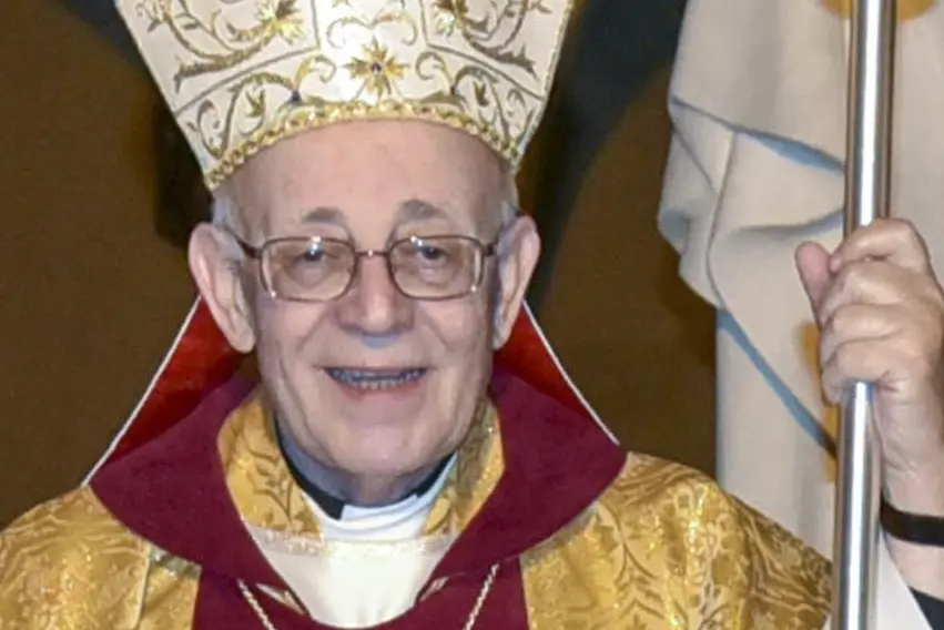 Monsignor Zedda (foto Secci)