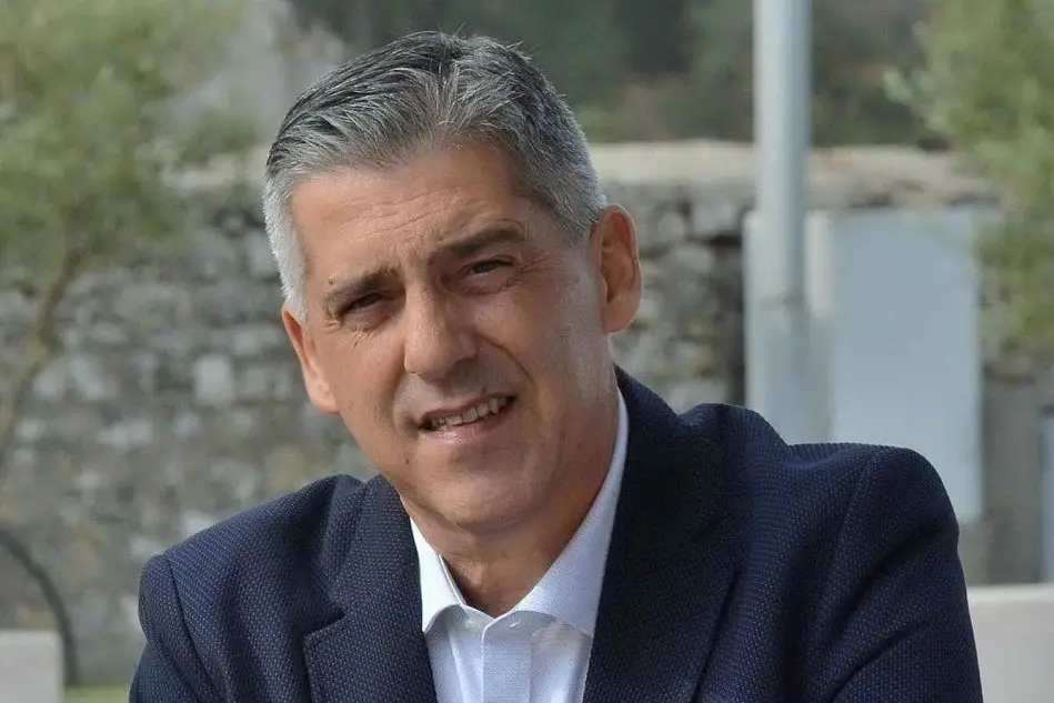 Il sindaco Antonello Perra (foto Sirigu)