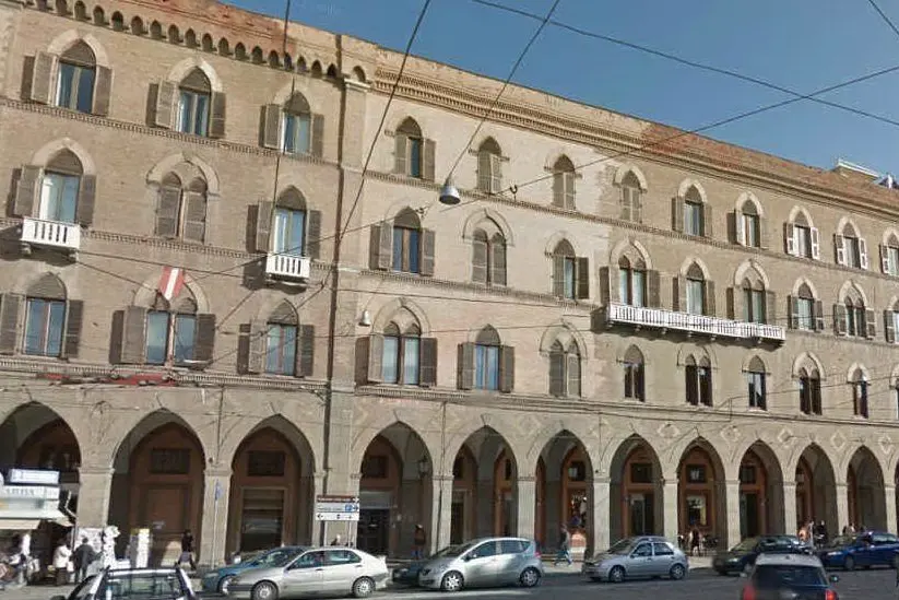 Veduta di Palazzo Valdes (Foto Google Maps)