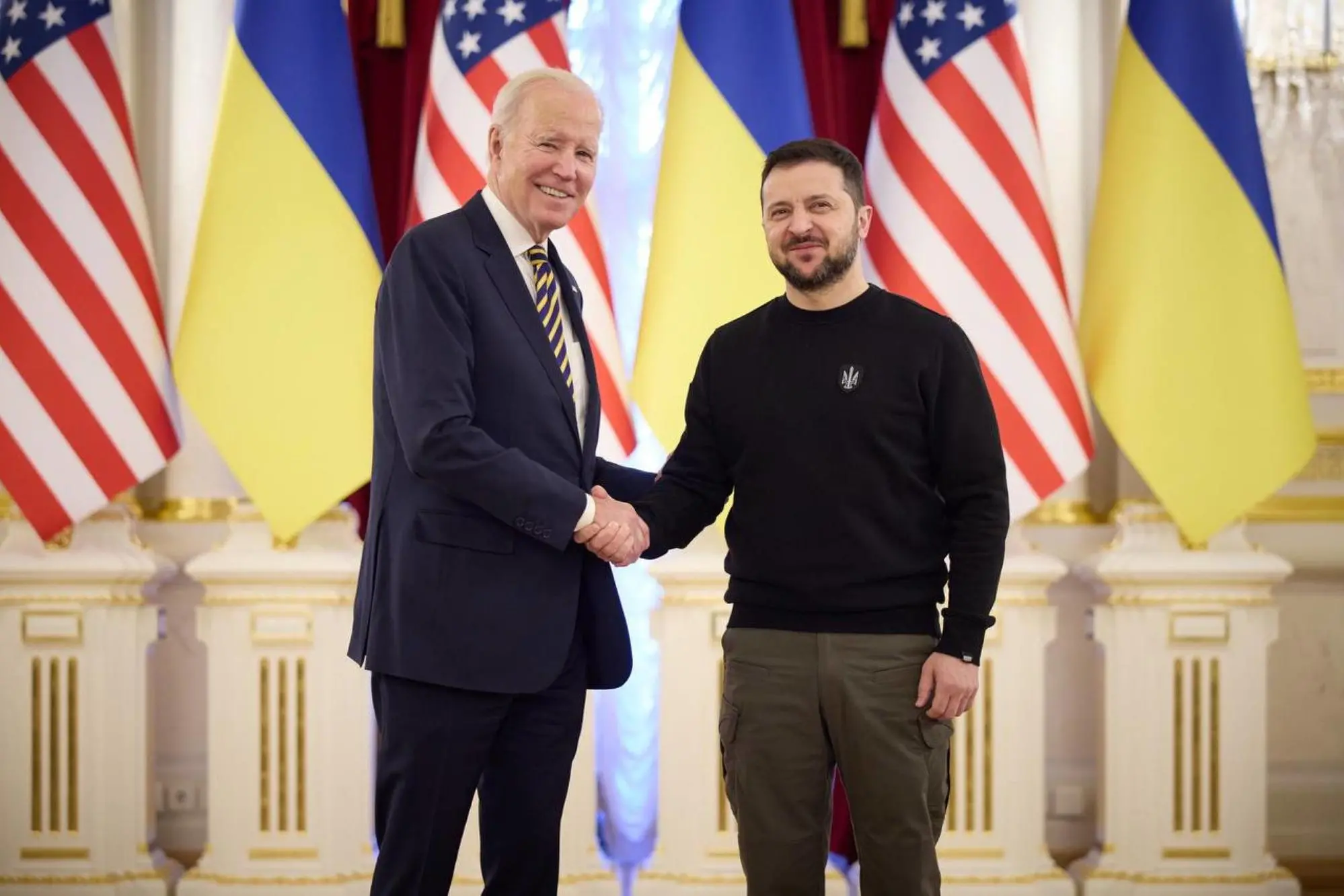 Joe Biden e Zelensky a Kiev (foto via Ansa)