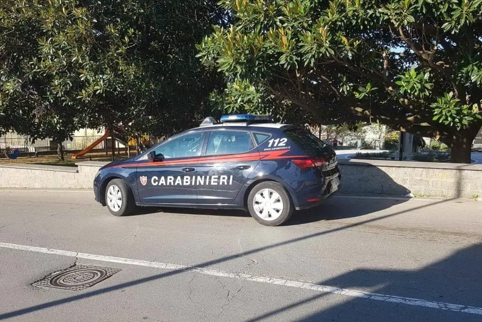 Una pattuglia (foto carabinieri)