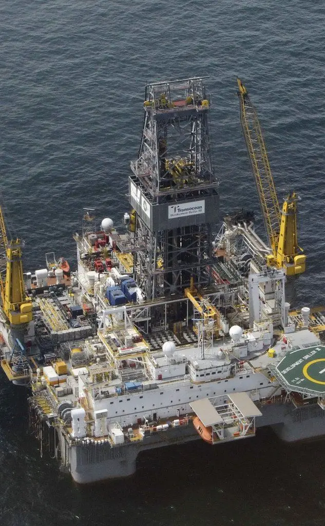Un'immagine dall'alto della Deepwater-Horizon