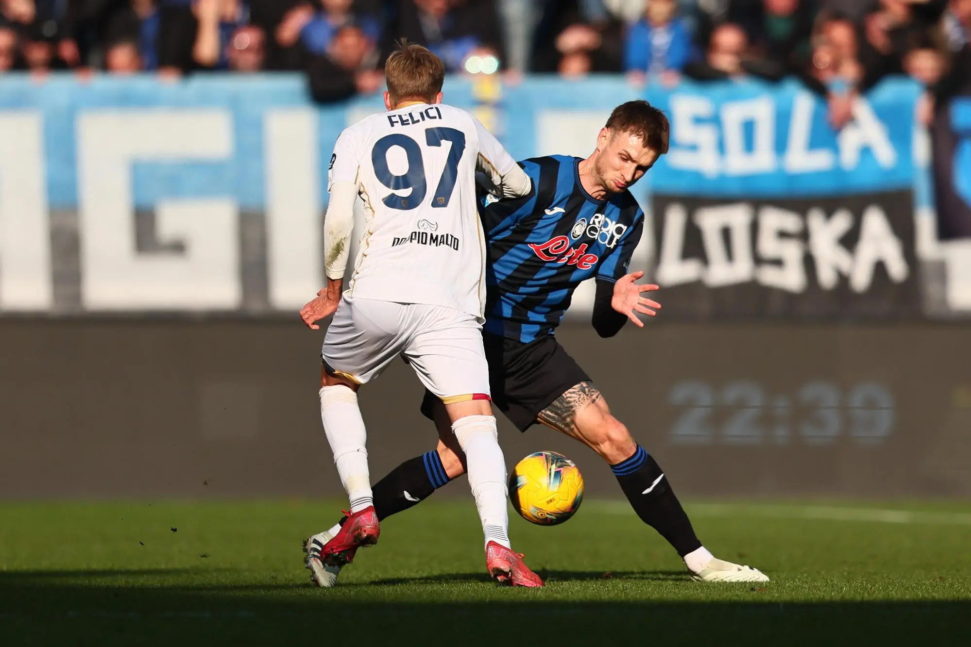 Stefan Posch con la maglia della Dea (Ansa)