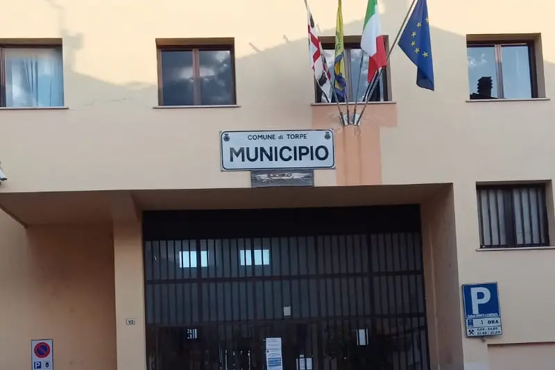 Il municipio di Torpè