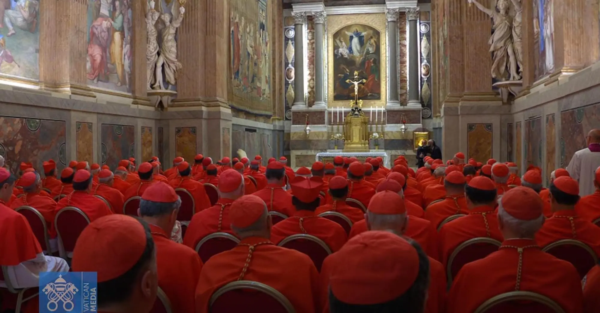 I cardinali nella Cappella Paolina (foto Ansa)