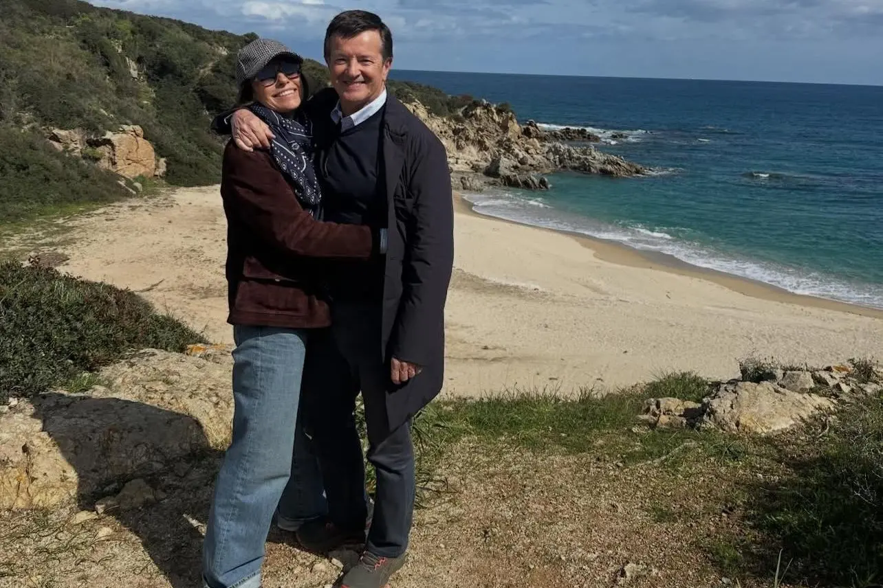 Cristina Parodi e Giorgio Gori in Sardegna (foto Instagram)