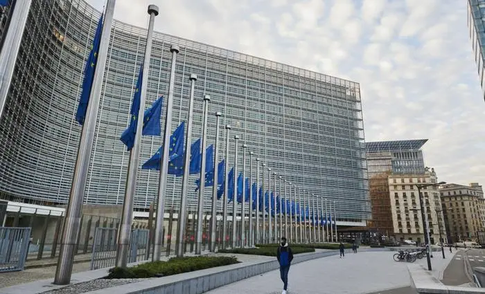 La sede del Parlamento europeo a Bruxelles (archivio Unione Sarda)