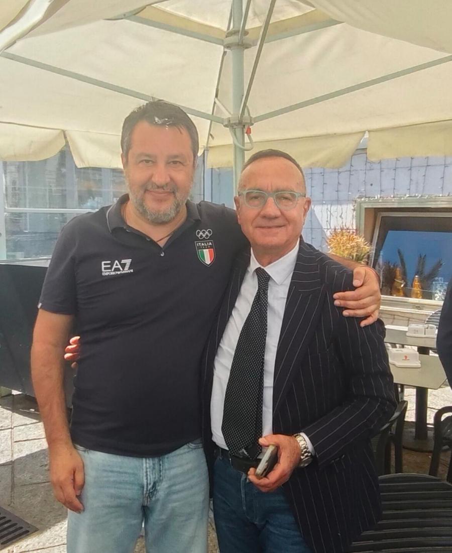 Salvini, vacanze sarde finite: a Olbia incontro su condono edilizio e zona franca