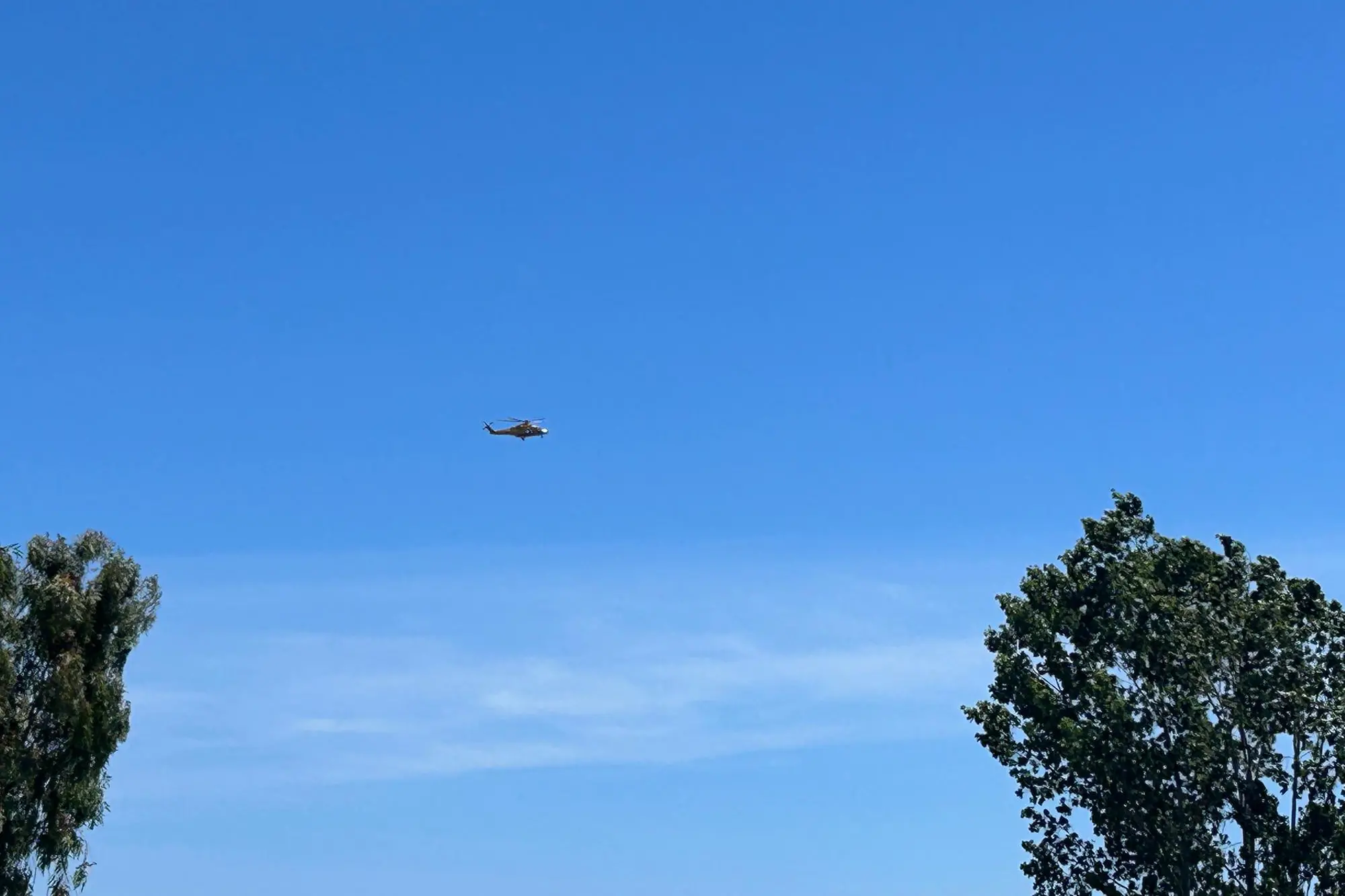 Echo Lima 1 in volo prima dell'atterraggio (Secci)