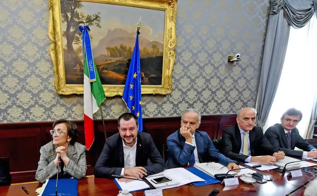 Salvini presiede il Comitato provincia per la sicurezza (Ansa)