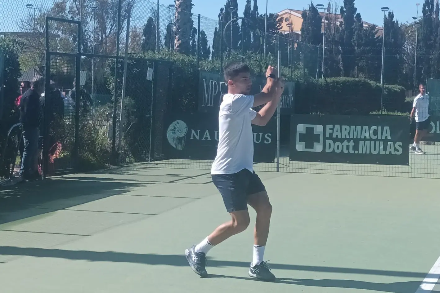 Mattia Secci, protagonista della vittoria del Quattro Mori Tennis Team (Foto Antonio Burruni)
