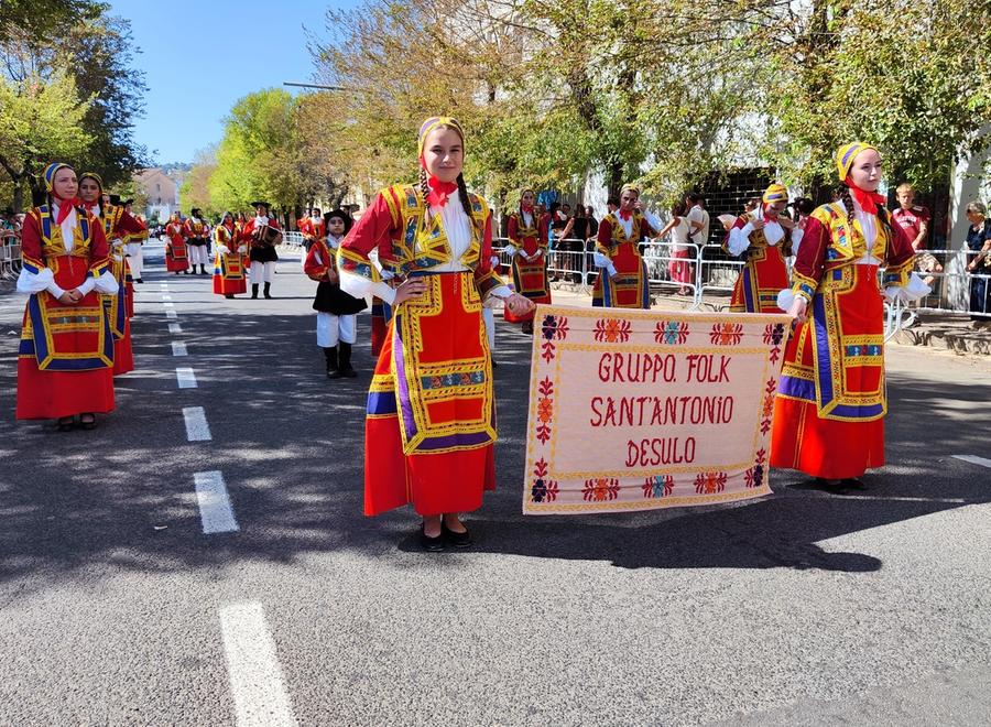 Maschere etniche e folk dal mondo A Desulo è festa!
