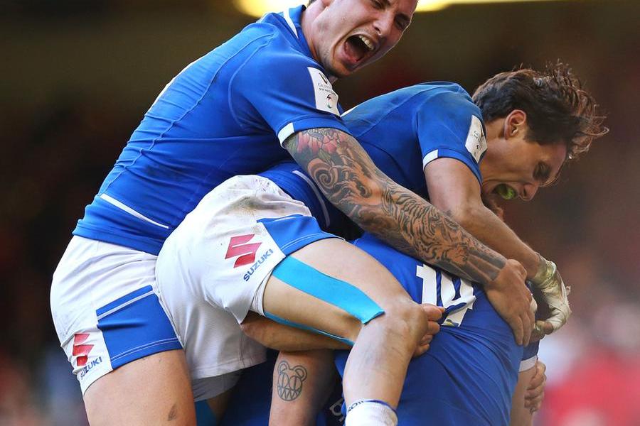 CARDIFF, WALES - MARCH 19: Edoardo Padovani of Italy celebrates with Ange Capuozzo after scoring a try during the Six Nations Rugby match between Wales and Italy at Principality Stadium on March 19, 2022 in Cardiff, Wales. (Photo by Alex Livesey/Federugby/Getty Images)