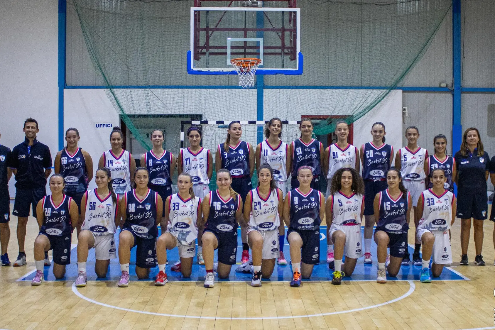 Il roster del Basket 90 Sassari al via nei playoff di Serie C Regionale Femminile (foto concessa da Stefano Photografia)