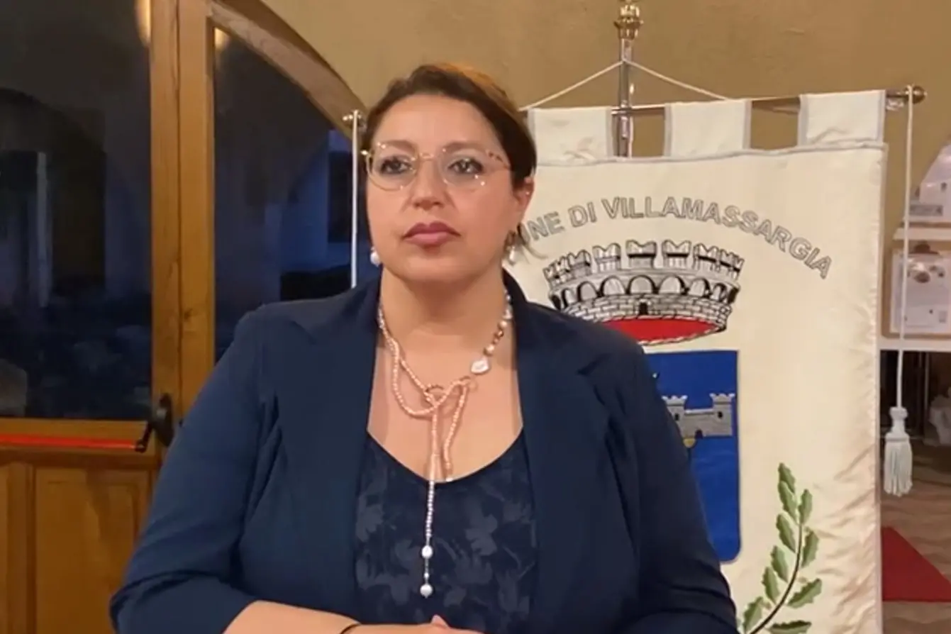 La sindaca di Villamassargia Debora Orrù (Frame da video)