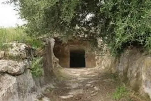 La necropoli di S'elighe Entosu (foto concessa)