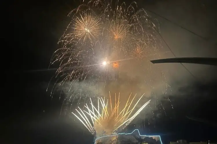 Fuochi d'artificio a Castelsardo (foto concessa)