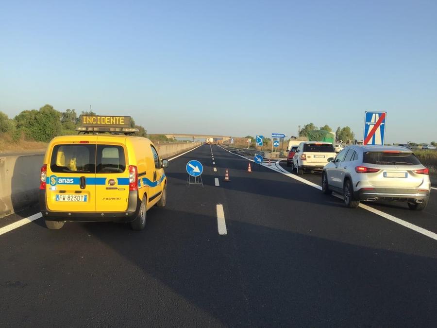 Padria, incidente sulla statale 292: strada chiusa al traffico