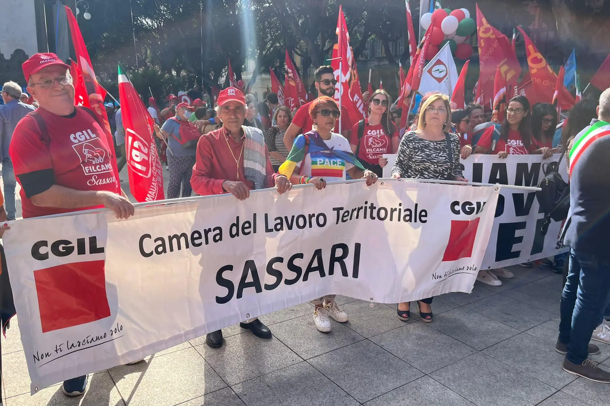 La Camera del Lavoro Cgil di Sassari in una recente manifestazione (foto Cgil Sarda)