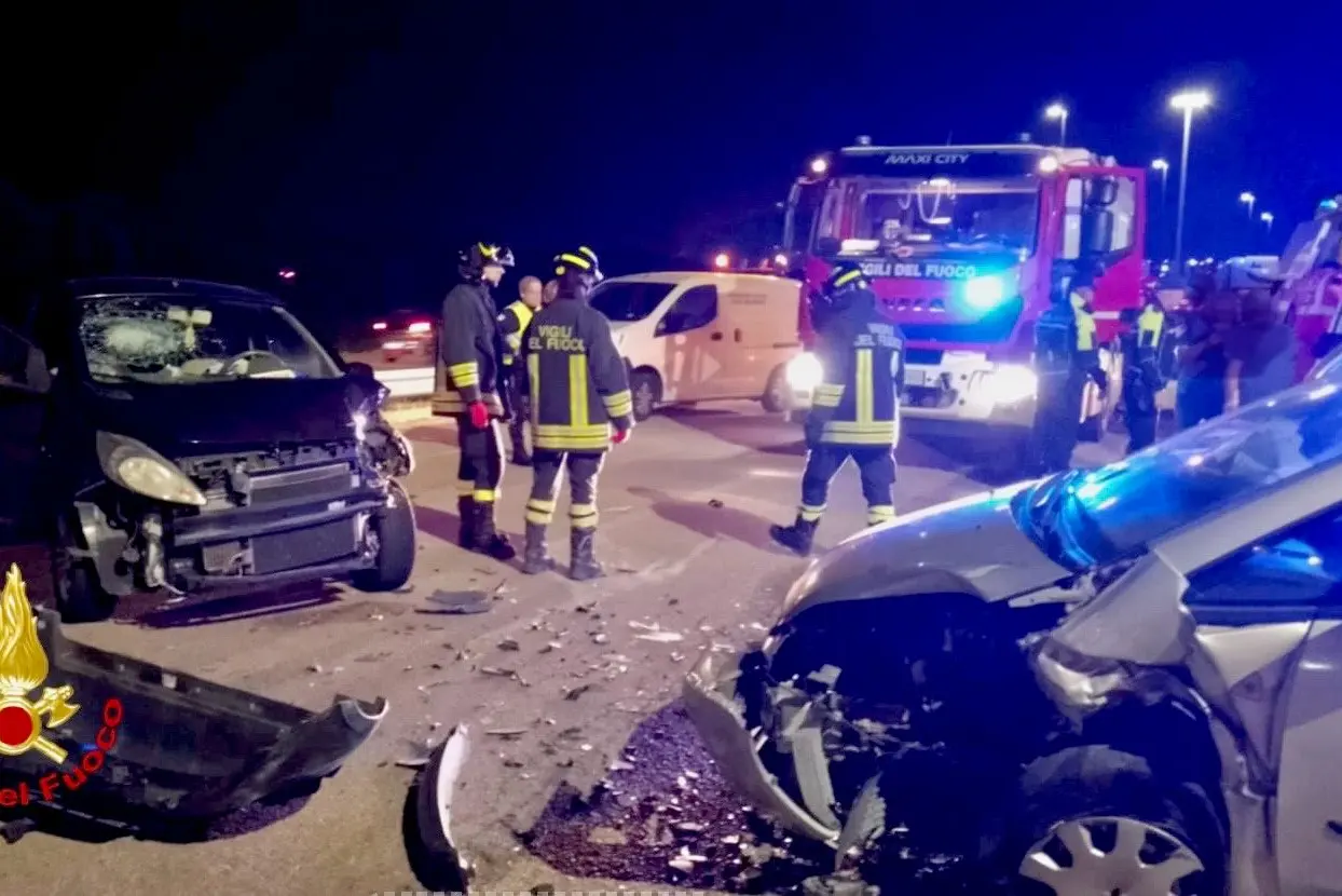 L'incidente (foto Vigili del fuoco)